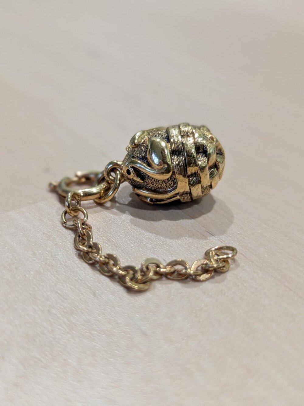 Vintage Joan Rivers Swan Basket Egg Charm w/ Extender - Picture 3 of 3